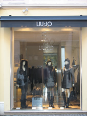 Liu-Jo a Pesaro in via Branca  - Abbigliamento donna