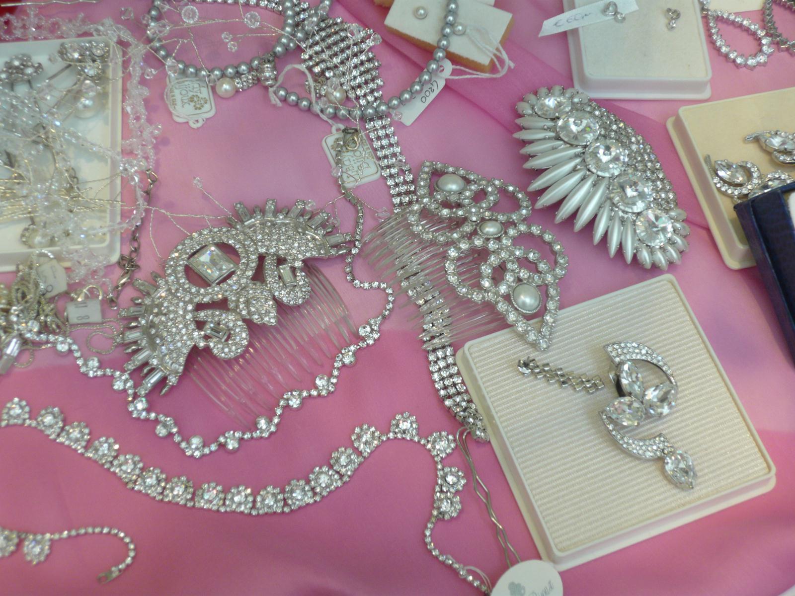 La sposa di Eugenia - Accessori capelli per cerimonie