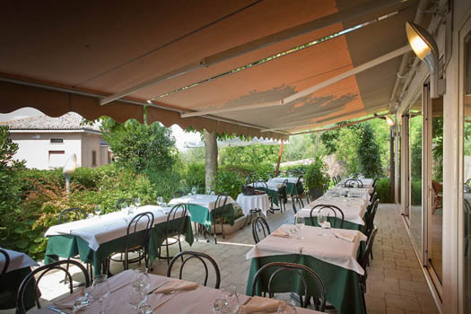 La Palomba - Restaurant and  3 Stars Hotel in Mondavio